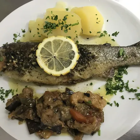 Restaurant L'agapanthe Pont-de-Salars